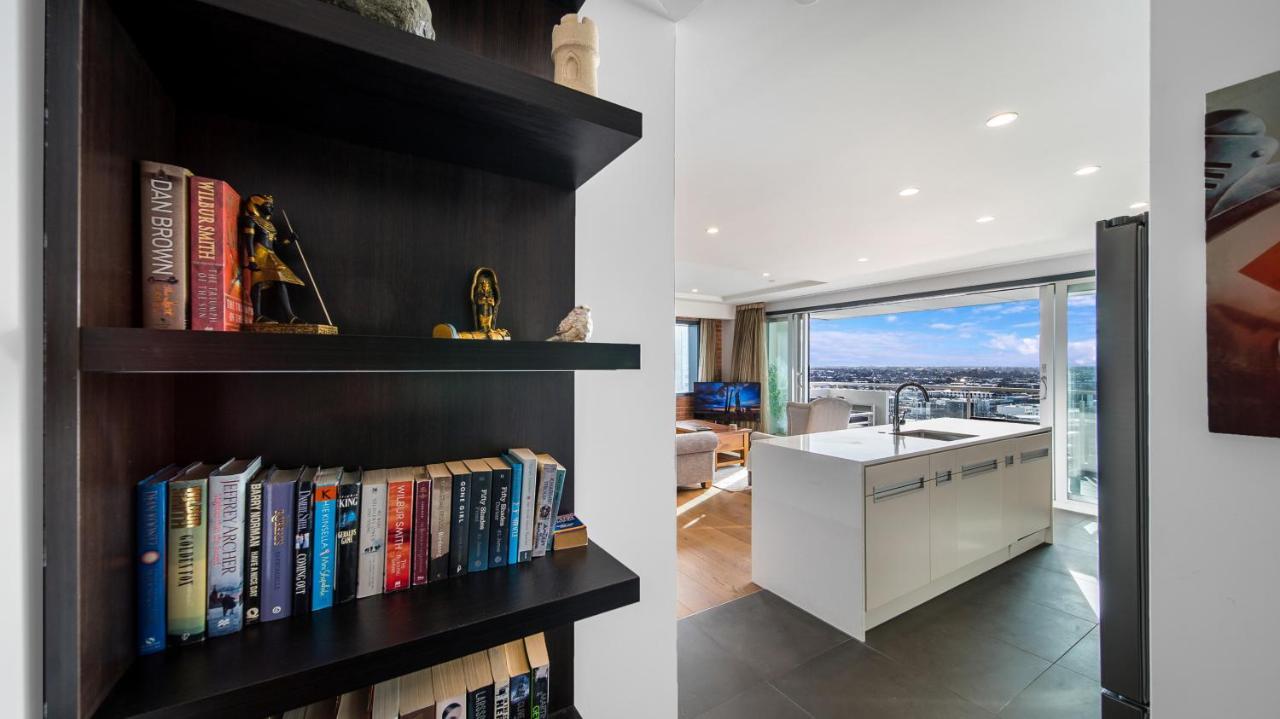 Central City View With Free Valet Parking Christchurch Extérieur photo